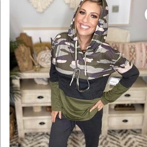 3x Camo Color Block Hoodie